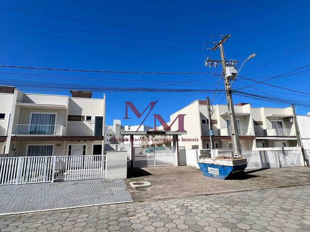 Sobrado para Venda em Matinhos - 4